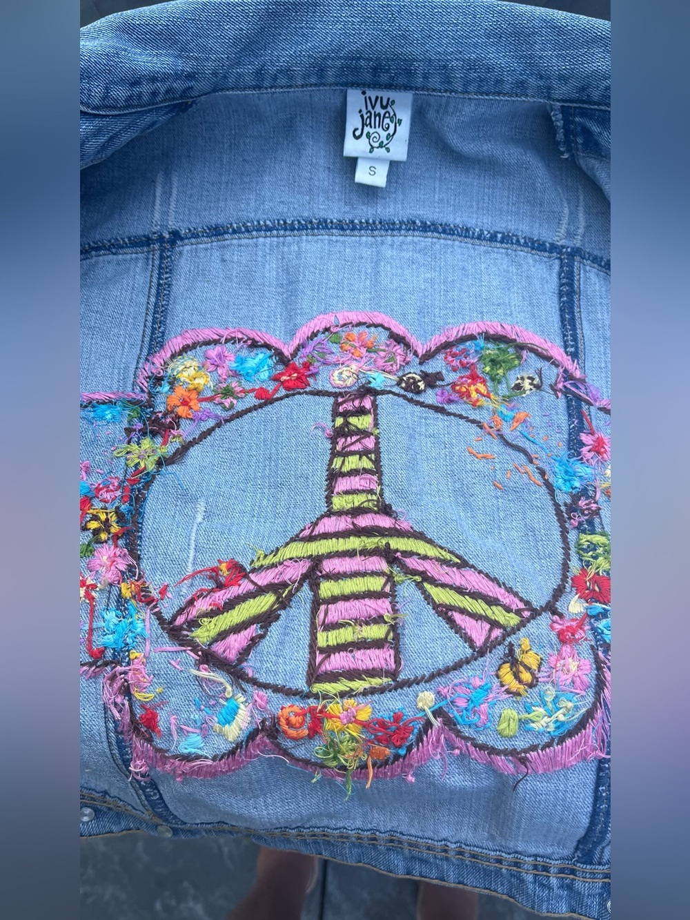 Ivy Jane Denim Jacket with Colorful Embroidered Peace sign and Flowers size S - Picture 15 of 15